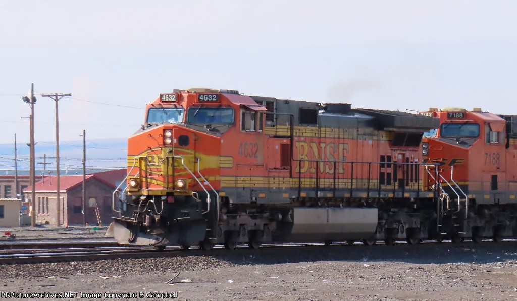 BNSF 4632